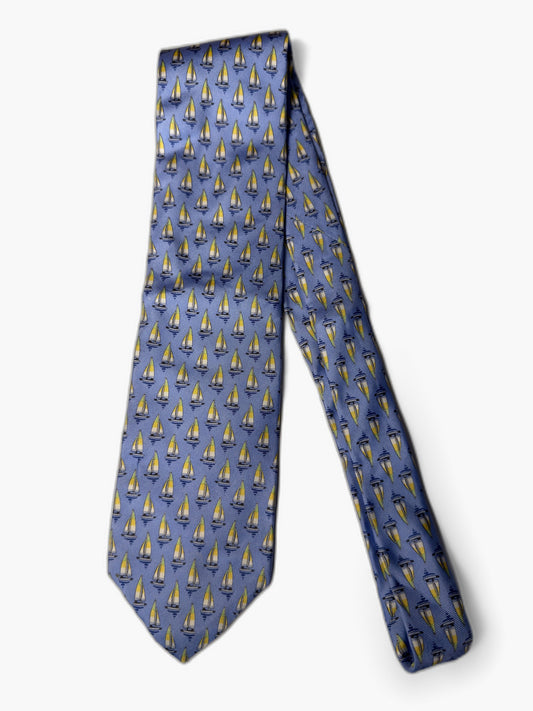 Brooks Brothers Vintage Krawatte mit Sailing-Print, hellblau mit gelben Segelbooten, Gesamtansicht