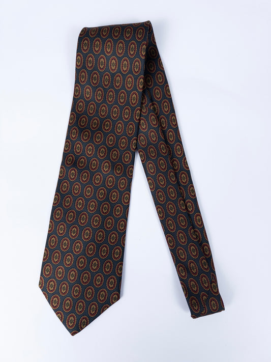 Brooks Brothers | Library Lounge Essential