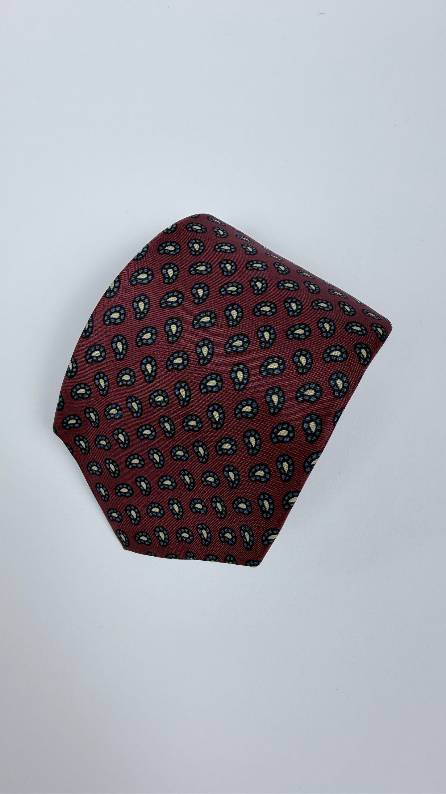 Brooks Brothers | Library Lounge Essential