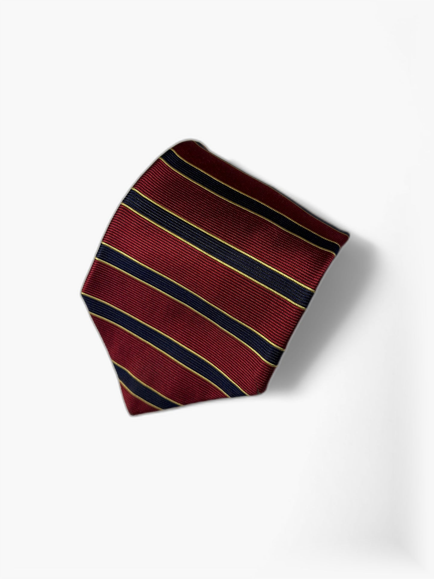 Detail: Brooks Brothers Repp-Krawatte in Burgund, Navy und Gold, Nahaufnahme