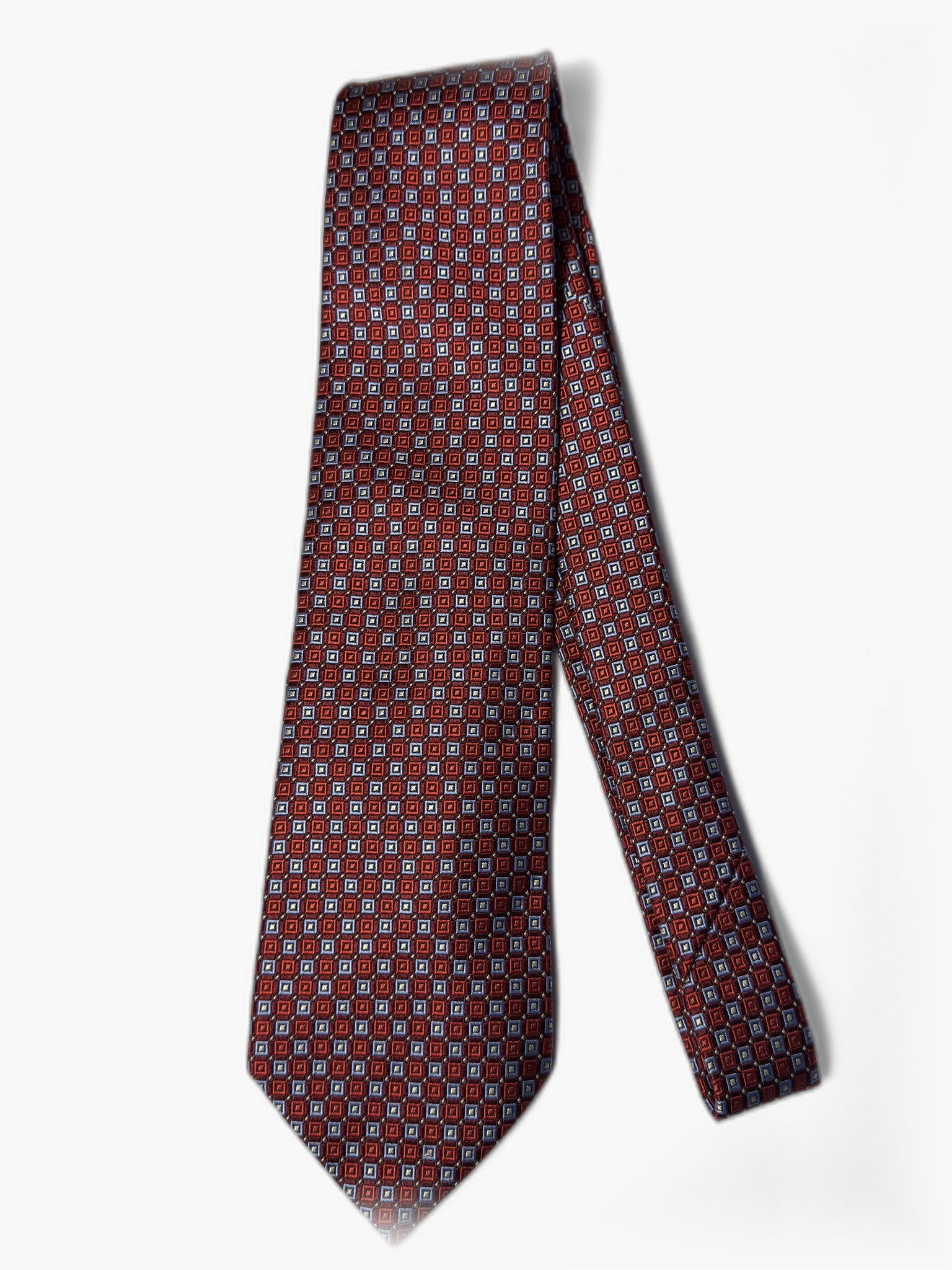 Brooks Brothers Krawatte mit geometrischem Muster in Rot und Blau, Gesamtansicht