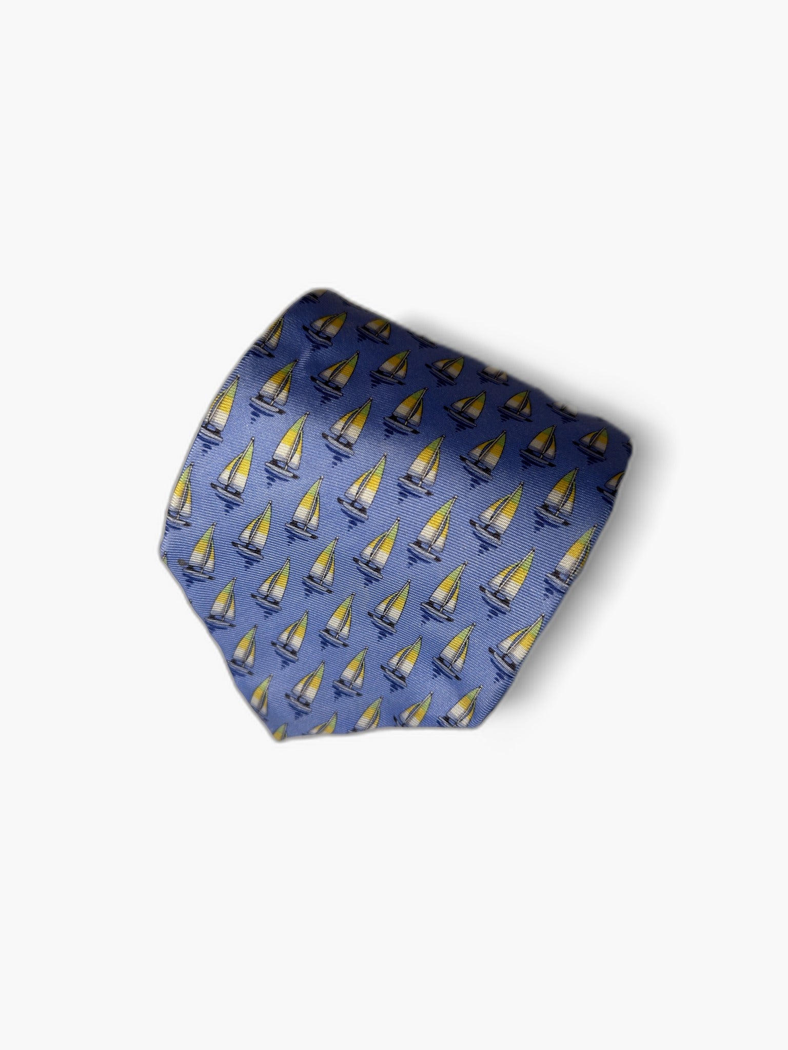 Brooks Brothers Vintage Krawatte mit Sailing-Print, hellblau mit gelben Segelbooten, Detailansicht